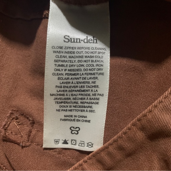 ARITZIA Sunday Best brown shorts size 8 - Picture 8 of 8